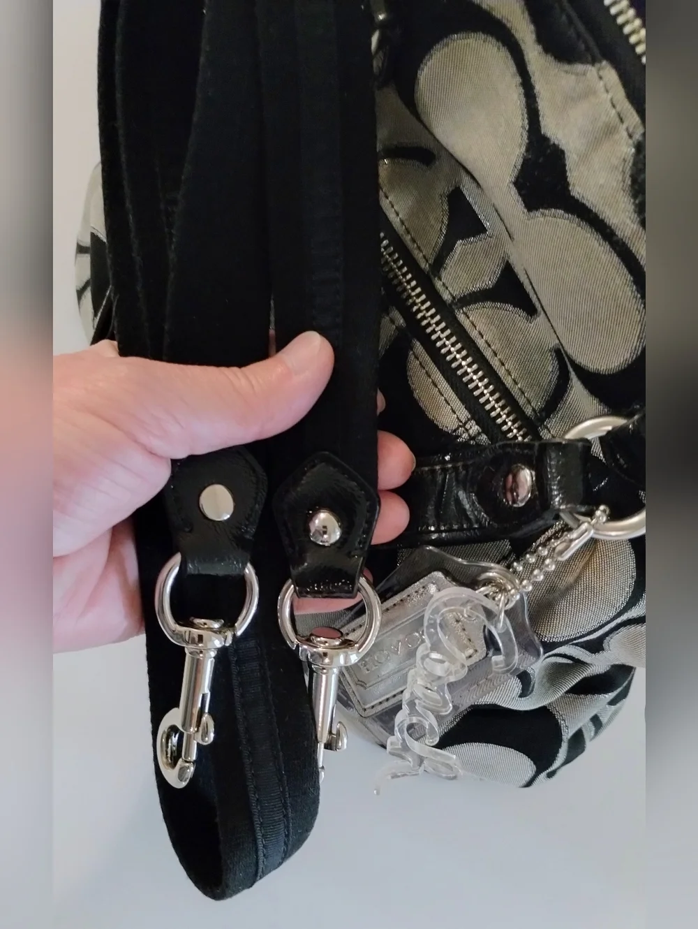 Coach Poppy 2012 - Picture 9 of 12